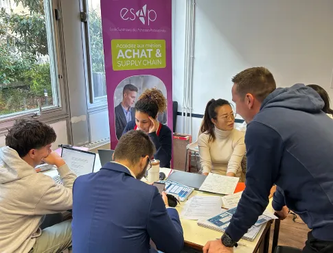 Jouer pour apprendre la stratégie Achat